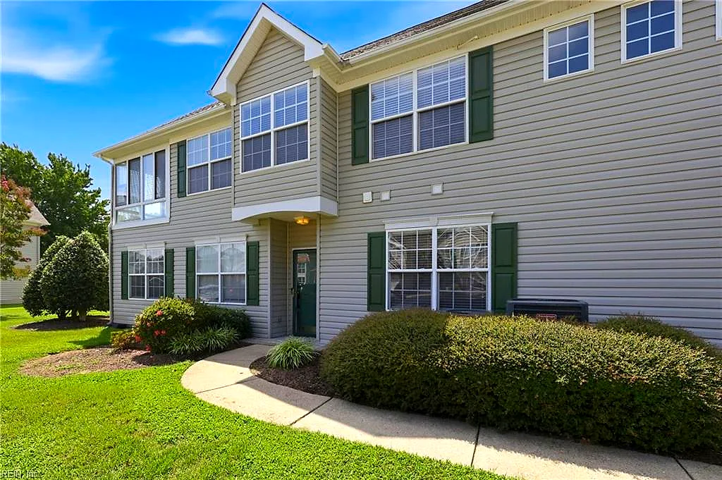 1701 Sawgrass Ln #7-1701, Portsmouth — photo