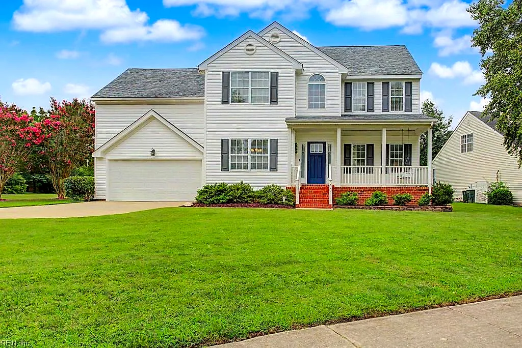300 Kings Pointe XING, YORKTOWN VA 23693