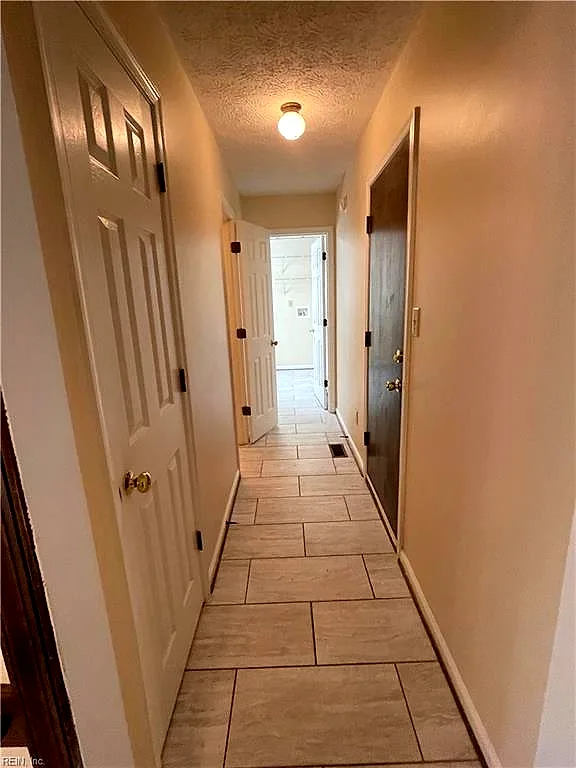 403 Coach Hovis Dr, Yorktown — photo