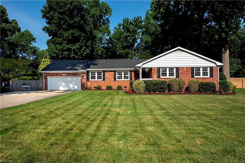 1361 Stephens Rd, Virginia Beach — photo