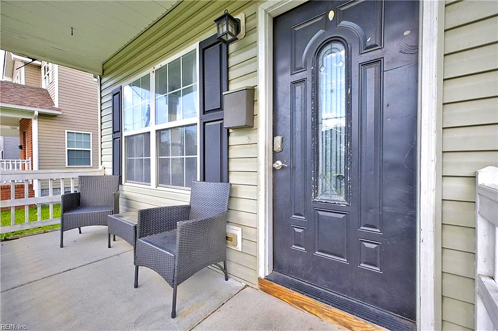 1527 Pulaski St, Portsmouth — photo