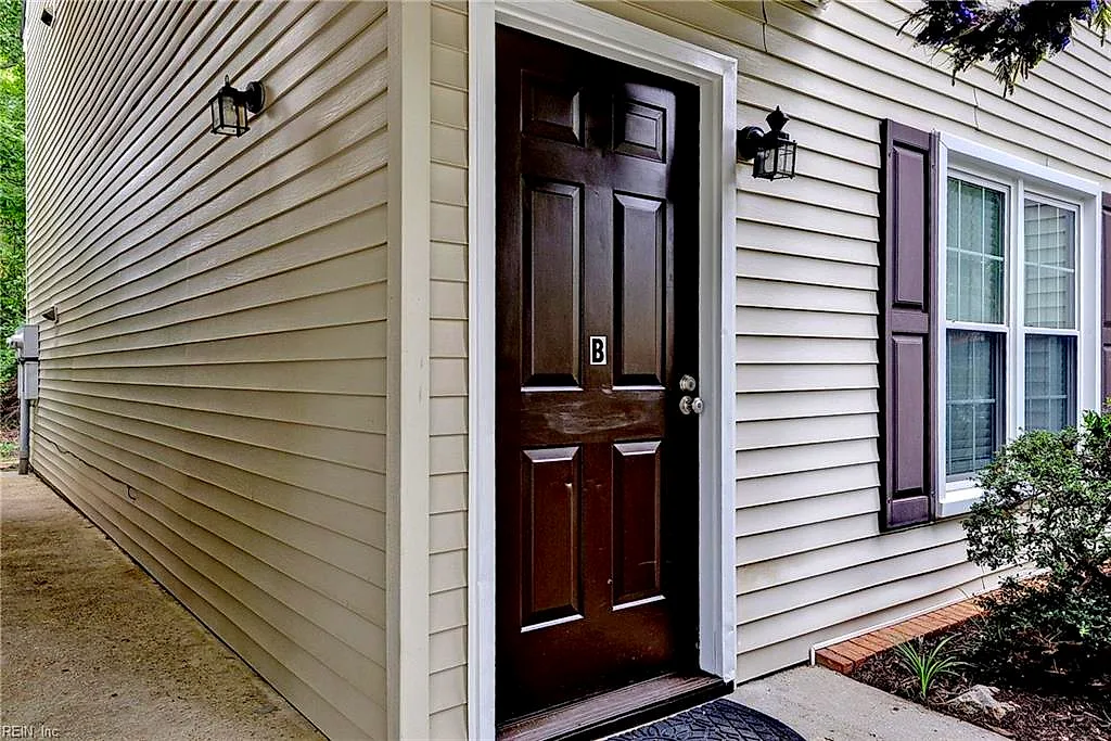283 Patriot LN #B, WILLIAMSBURG VA 23185