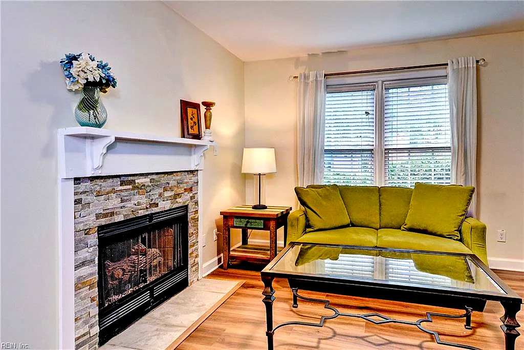 283 Patriot Ln #B, Williamsburg — photo