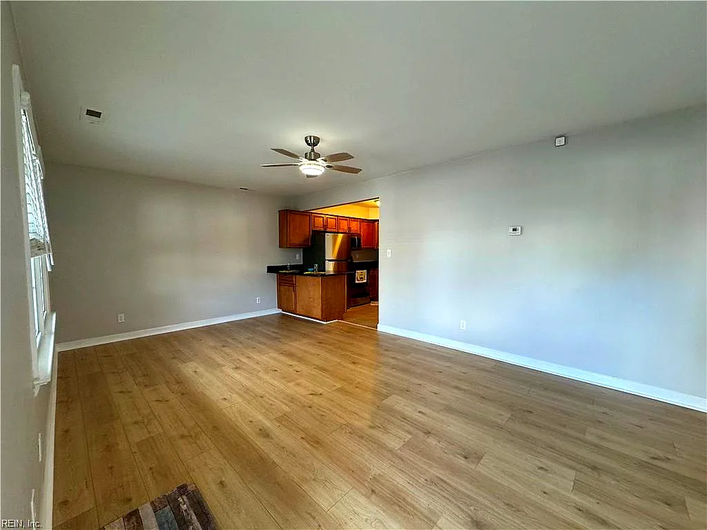 598 Pinewood Dr #106, Virginia Beach — photo