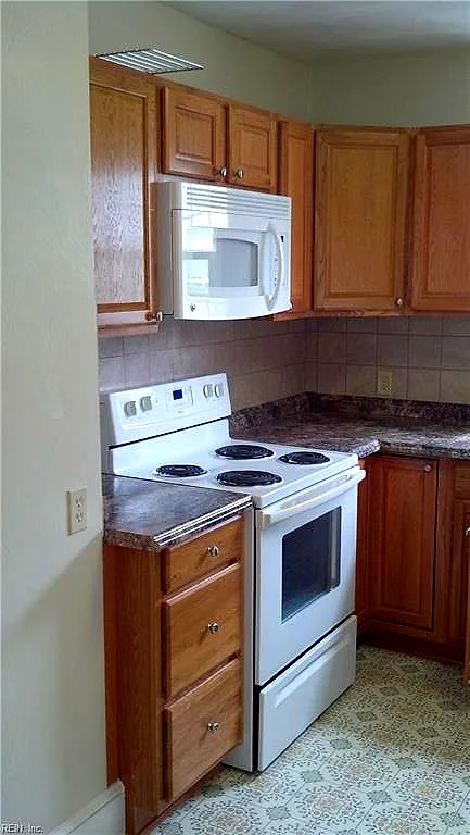 1300 Freeman Ave, Chesapeake — photo