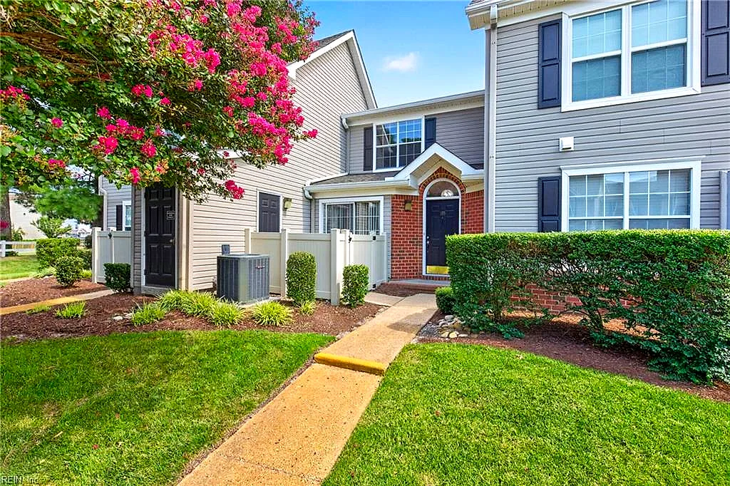 3861 Lasalle Drive NONE #105, VIRGINIA BEACH VA 23453