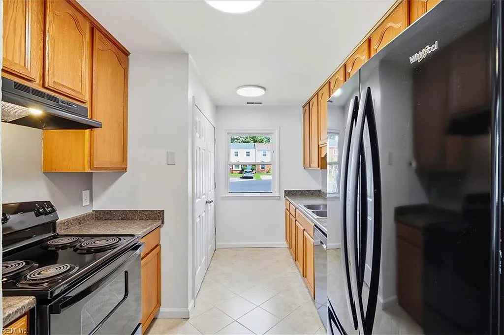 407 Chinaberry Dr, Virginia Beach — photo