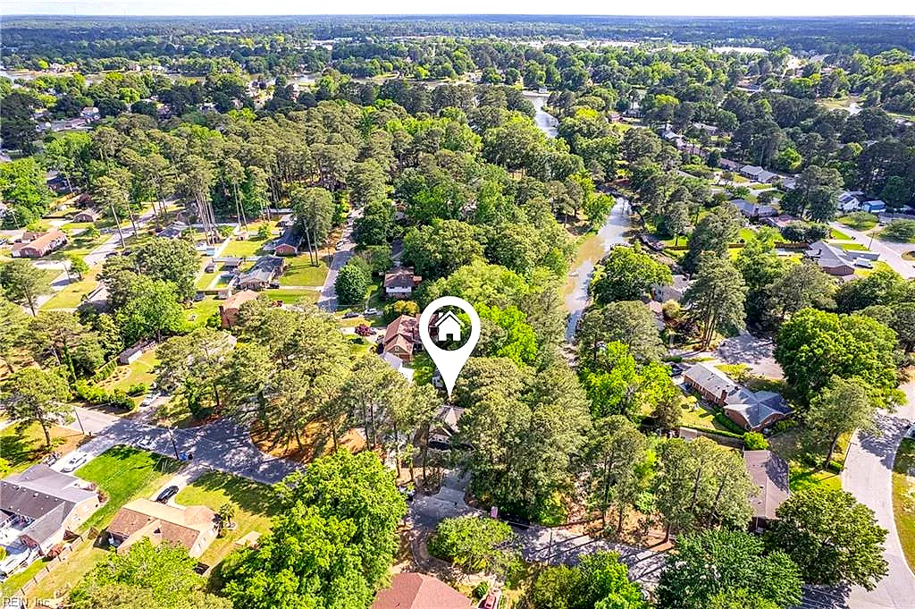 2800 Meadow Wood Dr E, Chesapeake — photo