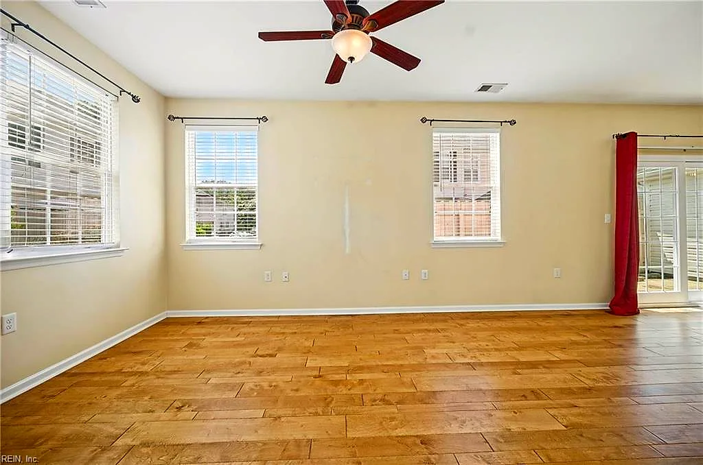 4477 Duffy Dr, Virginia Beach — photo
