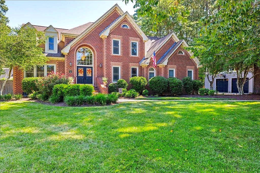 821 Spruce Forest CT, CHESAPEAKE VA 23322