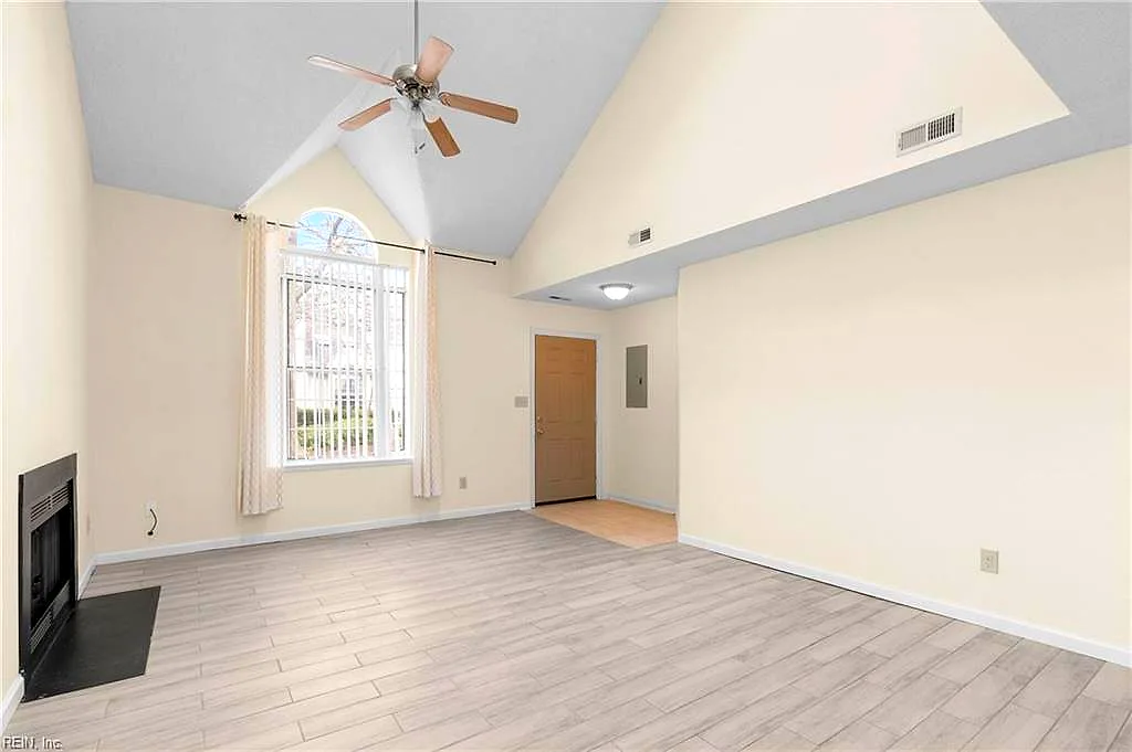 355 Lees Mill Dr, Newport News — photo