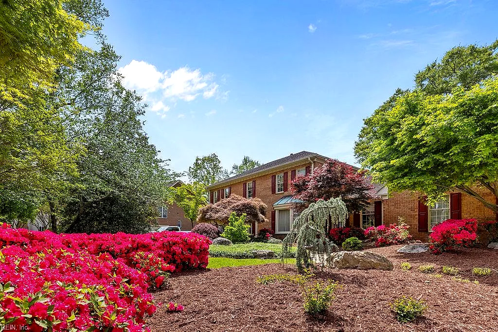 3012 Golden Hind RD, CHESAPEAKE VA 23321