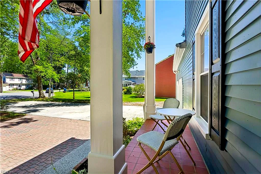 2 Sir Ralph Ln, Poquoson — photo