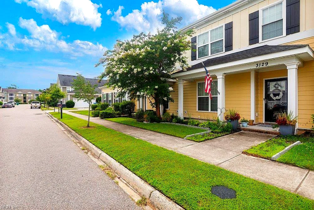3127 Patrick Henry DR, CHESAPEAKE VA 23323