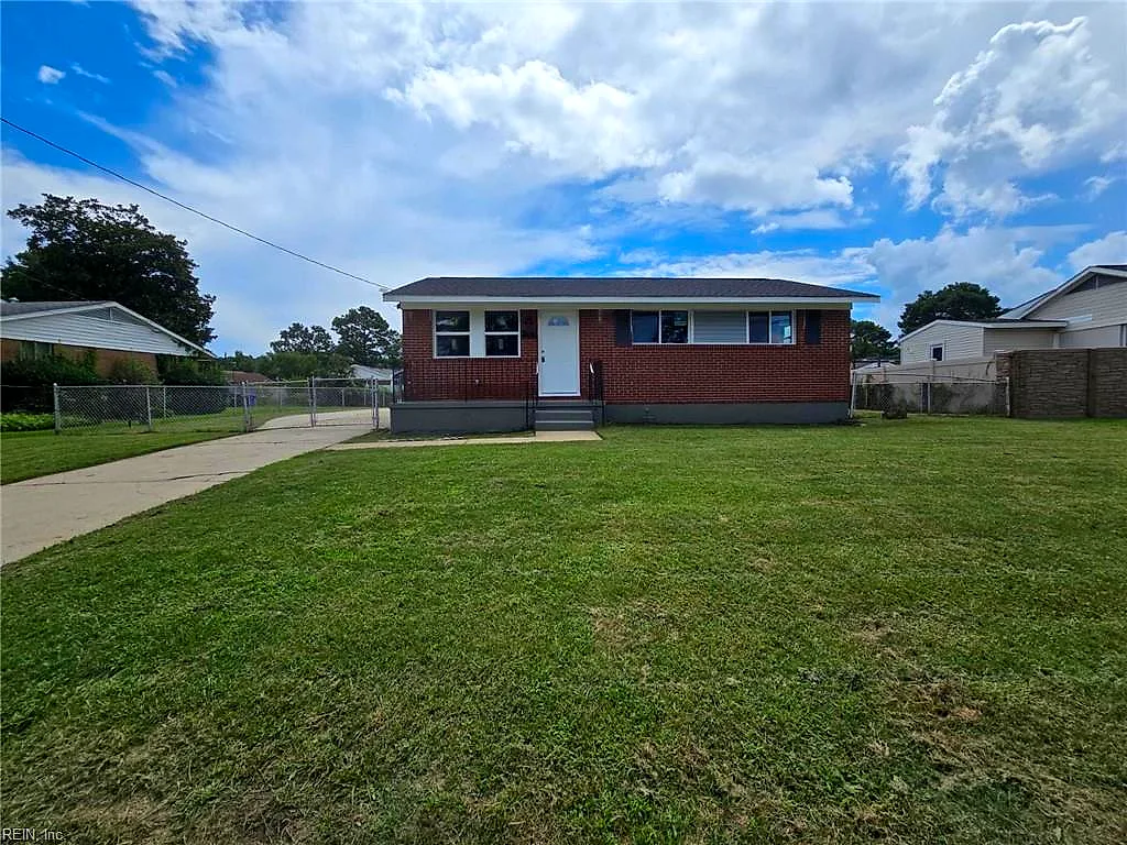 919 Warfield Dr, Portsmouth — photo