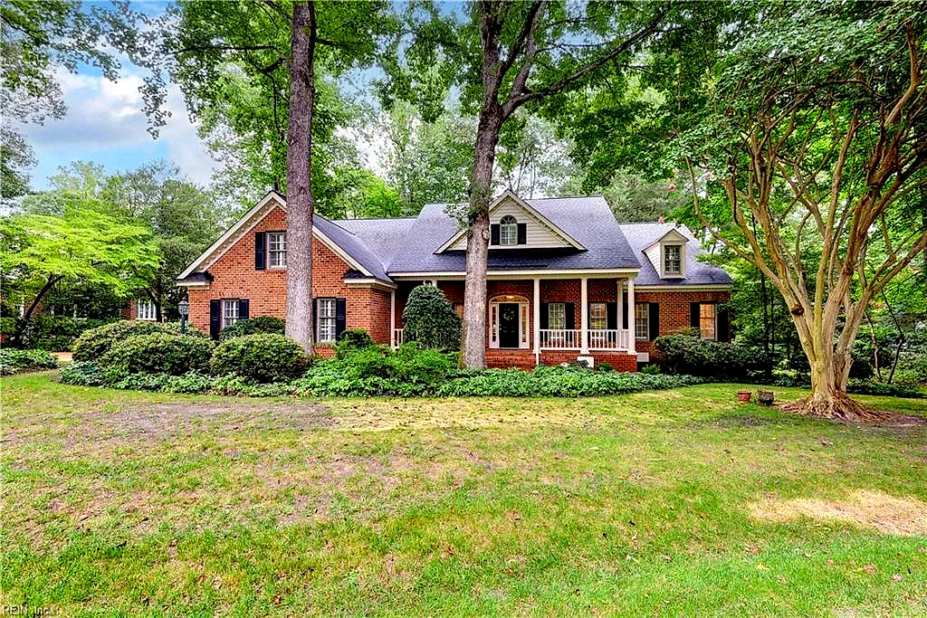 101 Harbour Town NONE, WILLIAMSBURG VA 23188