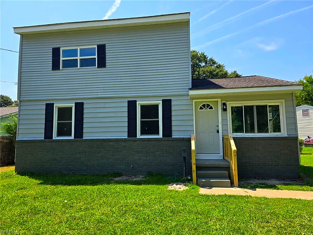 411 Gust LN, PORTSMOUTH VA 23701