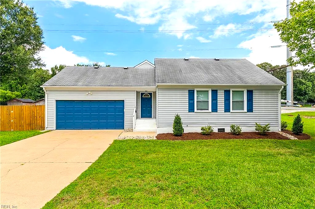 716 Hillwell RD #B, CHESAPEAKE VA 23322