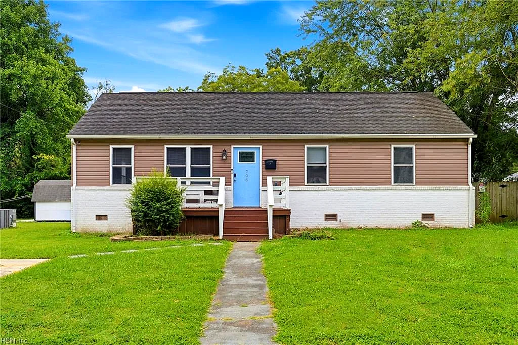706 Randolph RD, NEWPORT NEWS VA 23605