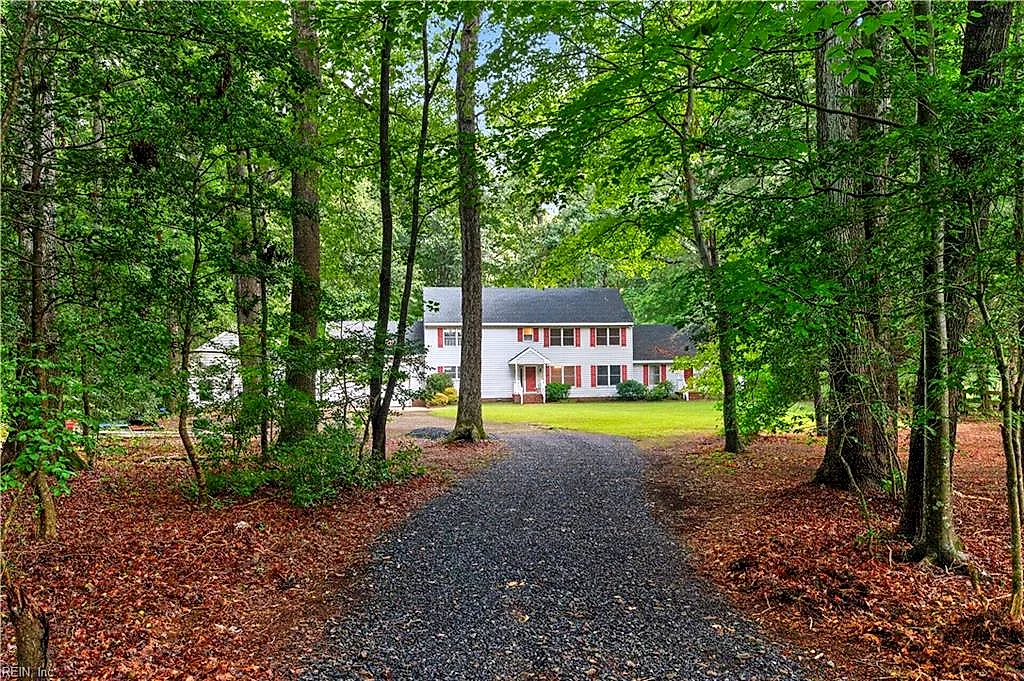 1475 Cherry Grove Rd N, Suffolk — photo