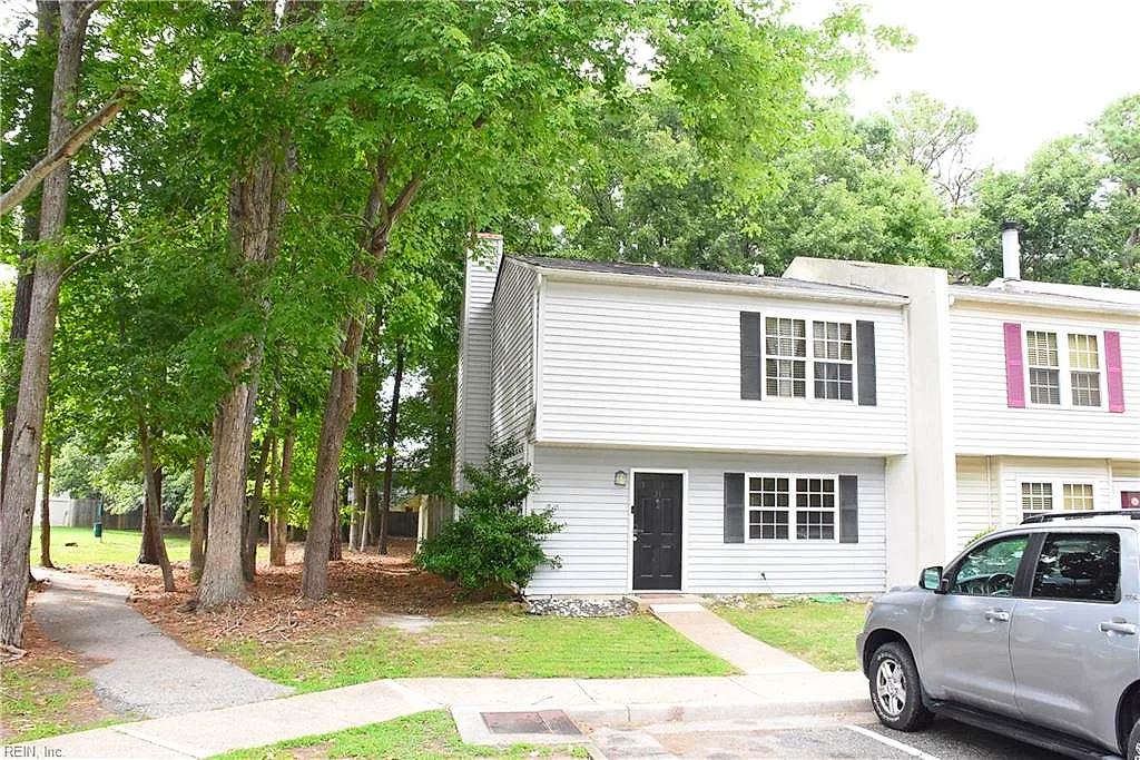 31 Oneonta DR, NEWPORT NEWS VA 23602