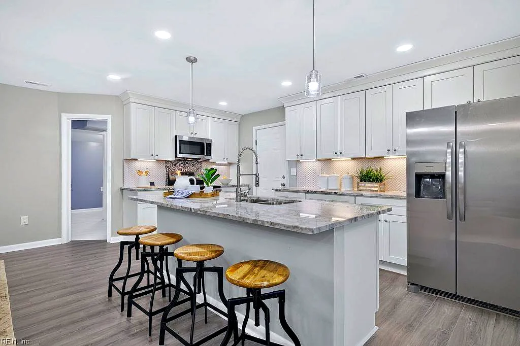 3040 Gentry RD, VIRGINIA BEACH VA 23452
