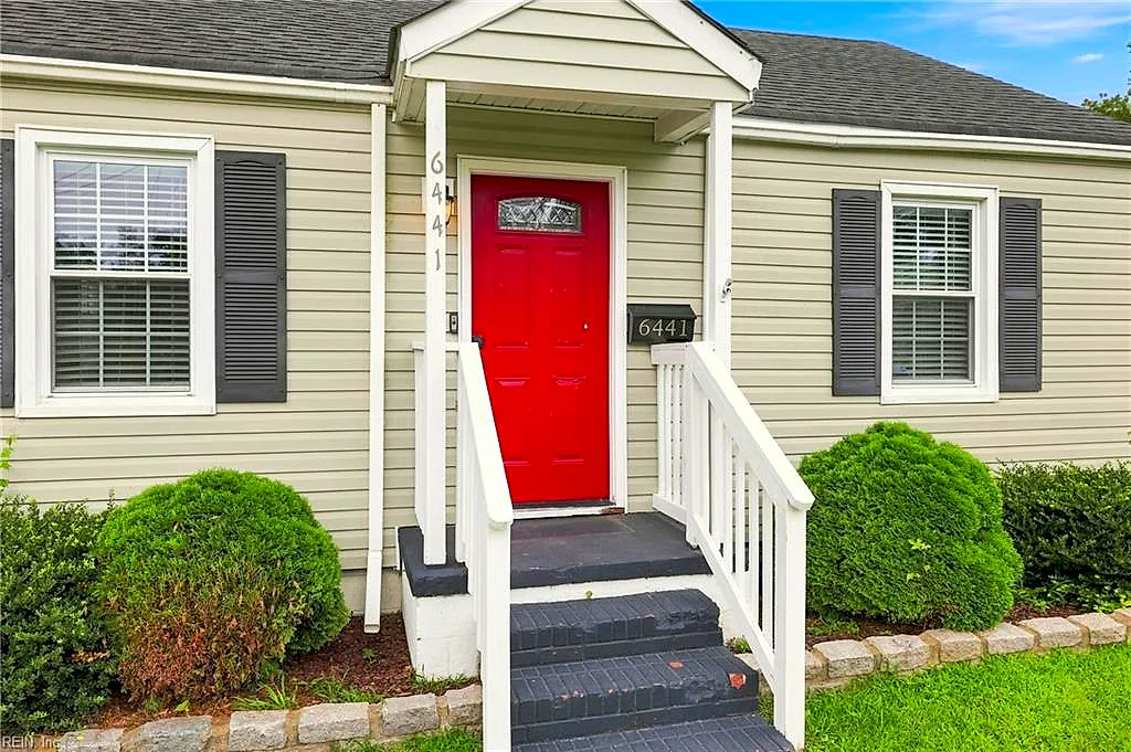 6441 Horton Cir, Norfolk — photo