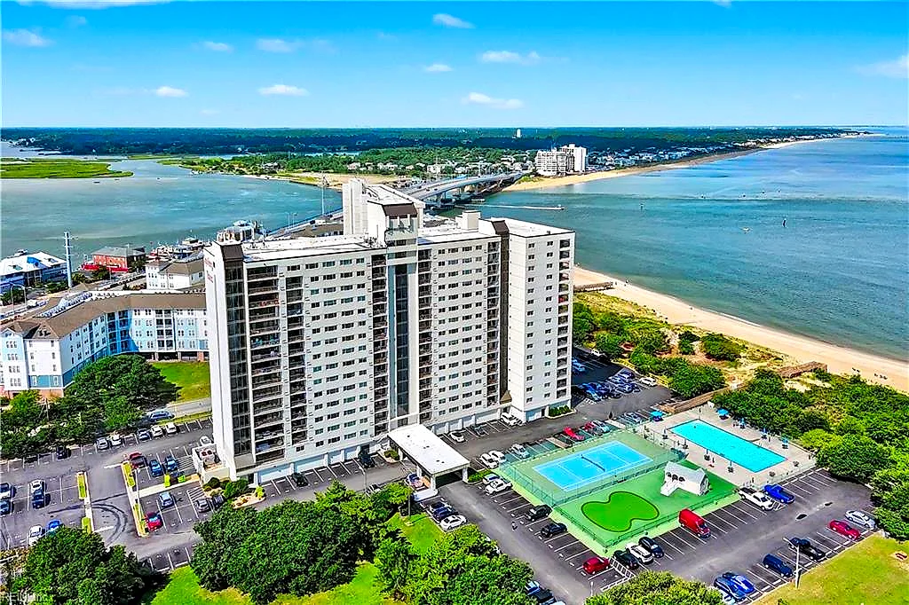 3288 Page Ave #1201, Virginia Beach — photo