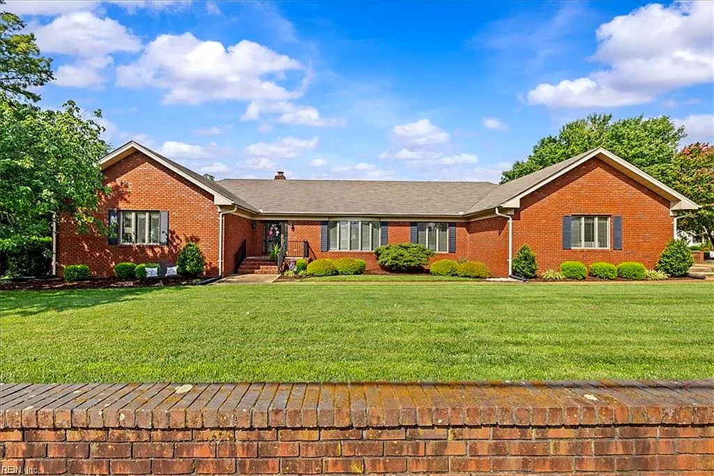 100 Northgate LN, SUFFOLK VA 23434