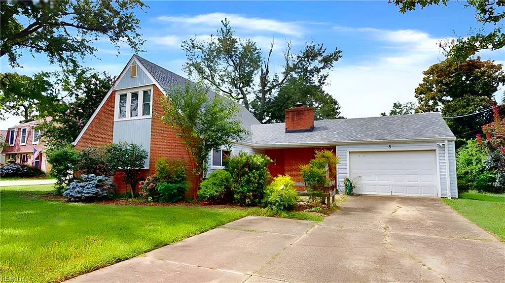 8 Tom Jones CT, HAMPTON VA 23666