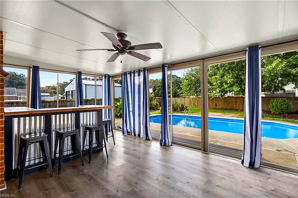711 Waterstock Ct, Chesapeake — photo