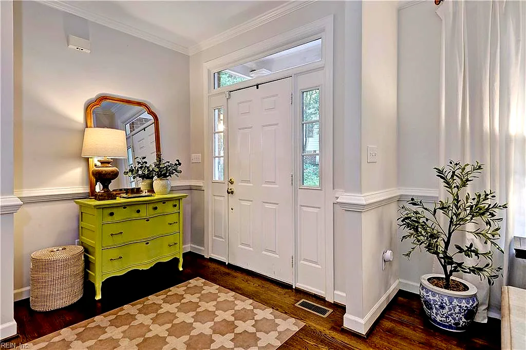 112 Butler, Williamsburg — photo