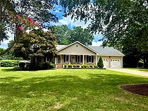 1572 Bay Point Dr, Virginia Beach — photo