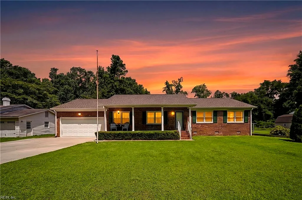 110 Bayberry LN, YORKTOWN VA 23693