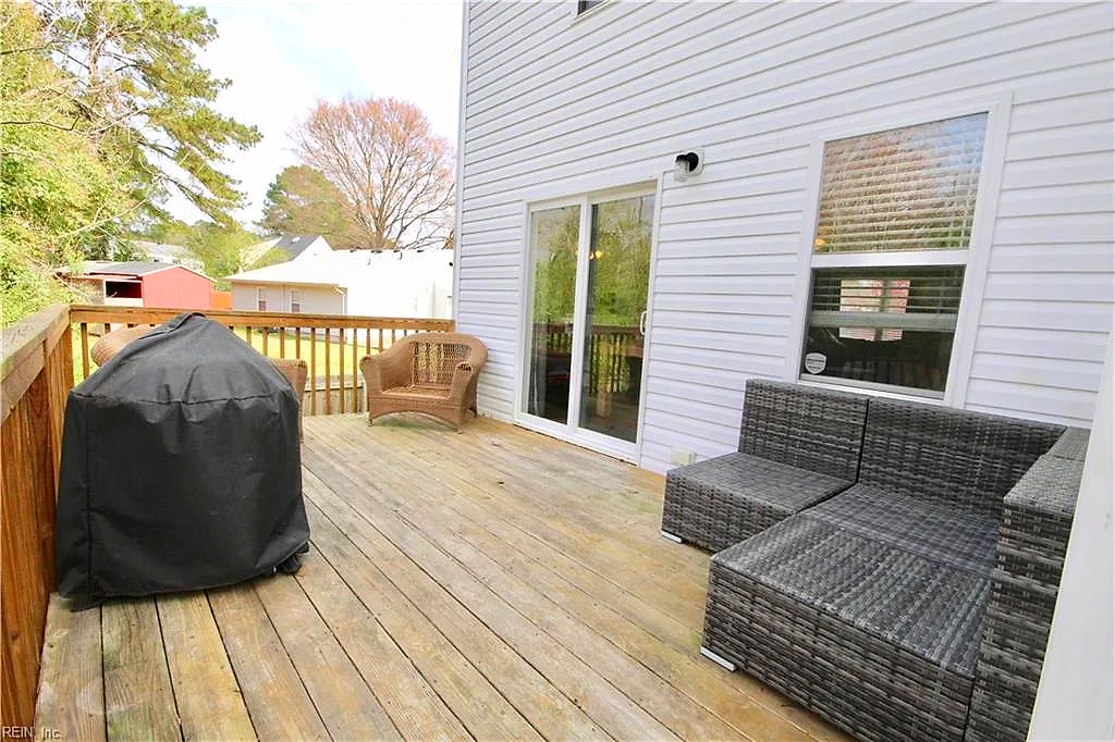 404 Stalham Rd, Chesapeake — photo
