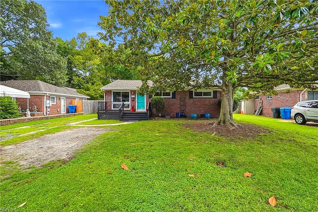 220 Matt LN, VIRGINIA BEACH VA 23454