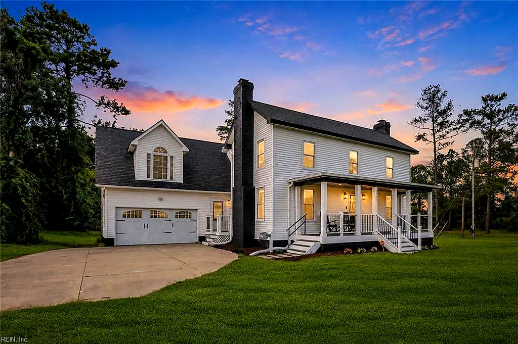 1700 Dandy Loop RD, YORKTOWN VA 23692