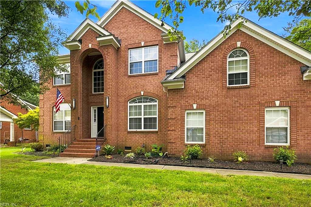 1501 James LNDG, CHESAPEAKE VA 23321