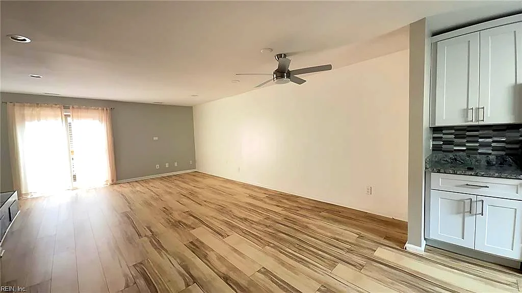 3188 E Ocean View Ave #18, Norfolk — photo