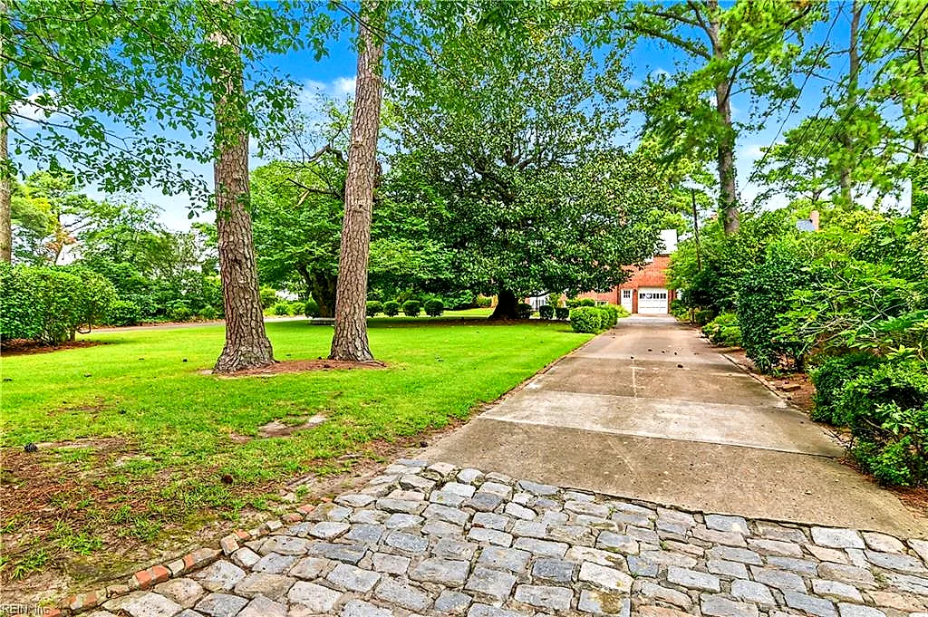 1502 Eleanor Ct, Norfolk — photo
