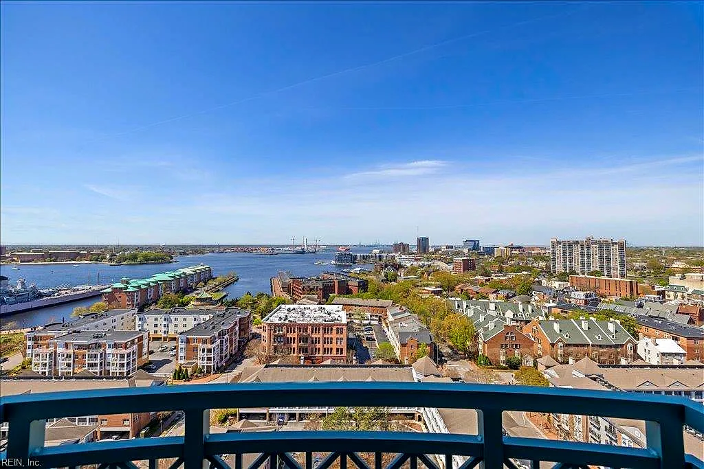 123 College Pl #P6, Norfolk — photo
