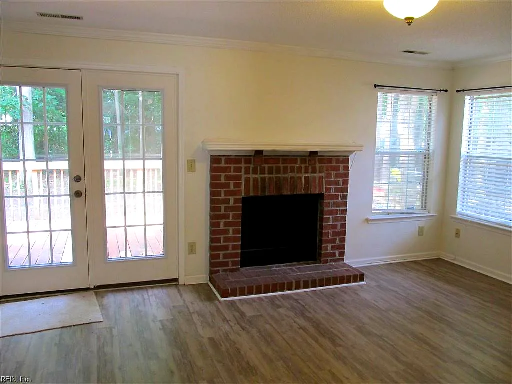 317 Tarneywood Dr, Chesapeake — photo