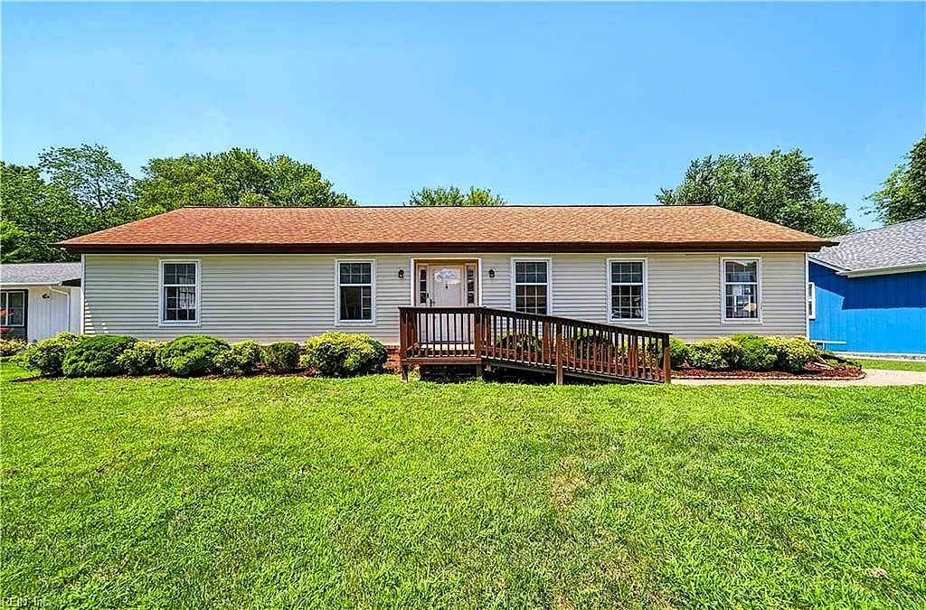 719 Mac Neil DR, NEWPORT NEWS VA 23602
