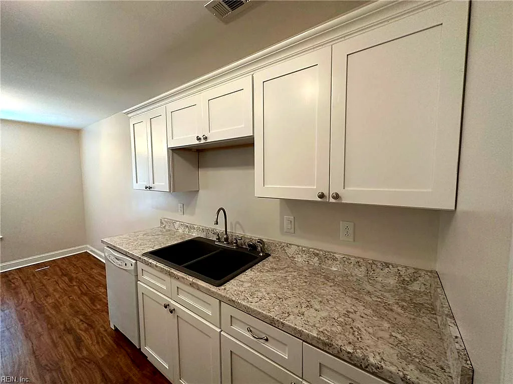1788 Solar Ln, Virginia Beach — photo