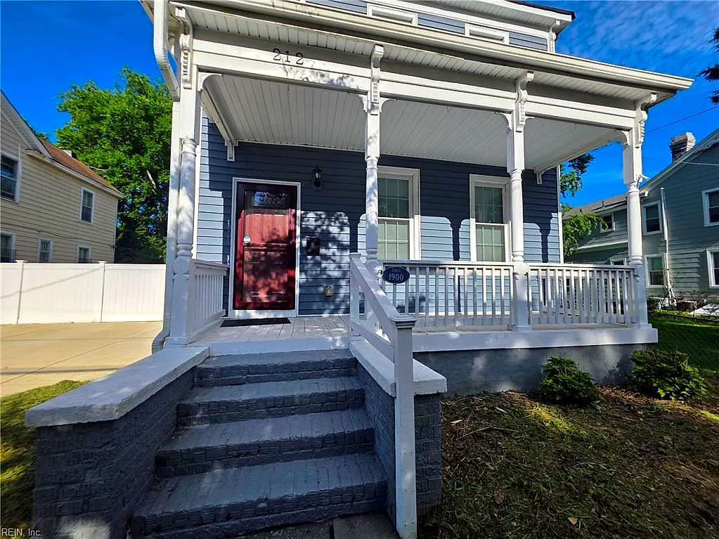 212 Elm Ave, Portsmouth — photo