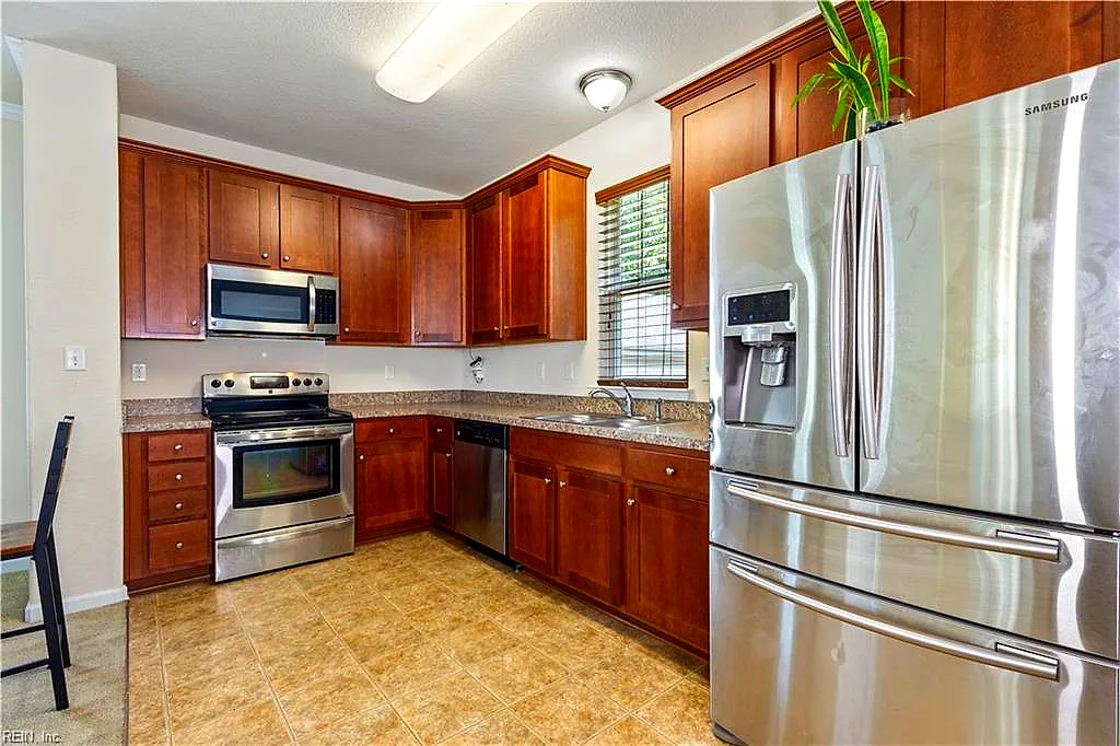 1514 Corprew Ave, Norfolk — photo
