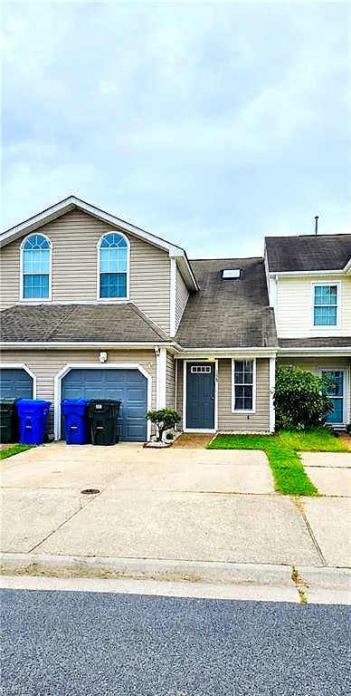 158 Squire Rch, Suffolk — photo