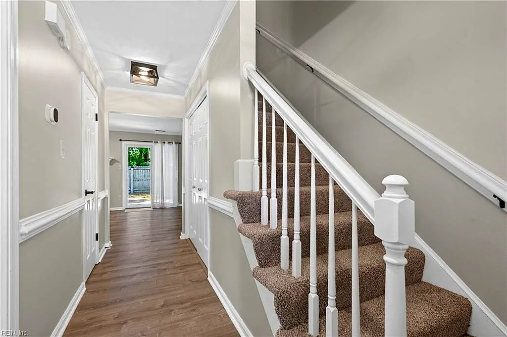 406 Middle Oaks Dr, Chesapeake — photo