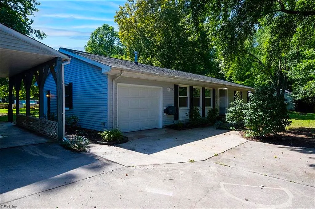 7395 Nelson Dr, Gloucester — photo