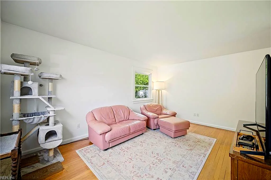 230 Bradford Ave, Norfolk — photo